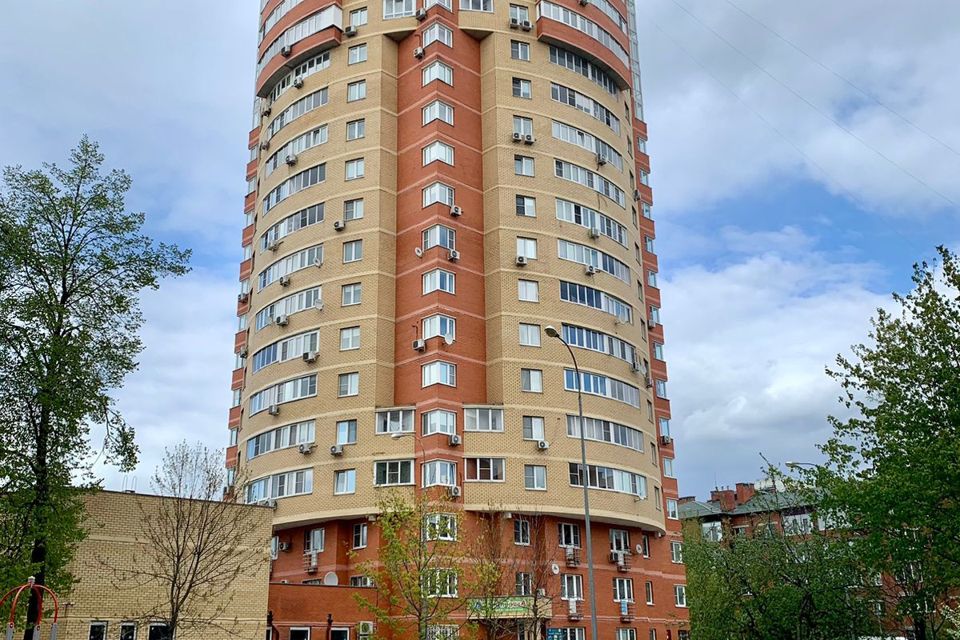 Продаётся 1-комнатная квартира, 51.1 м²