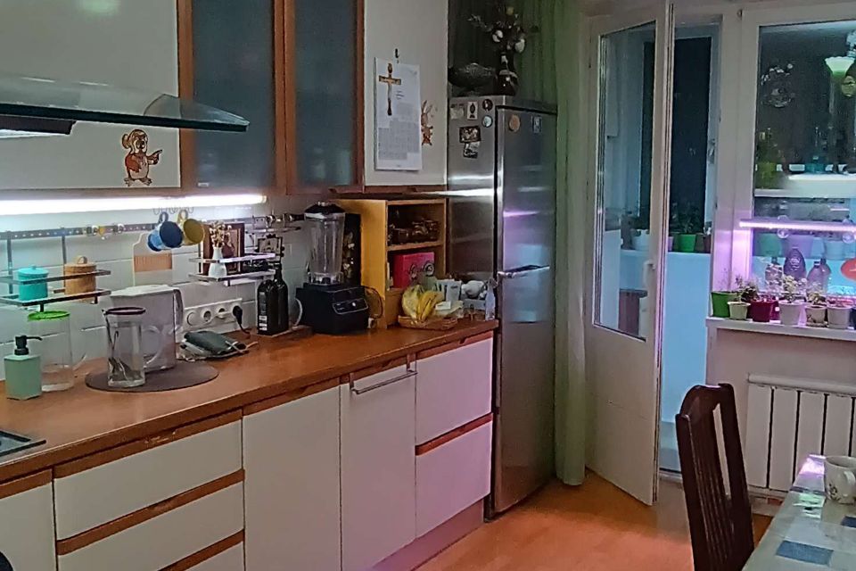 Продаётся 2-комнатная квартира, 58.4 м²