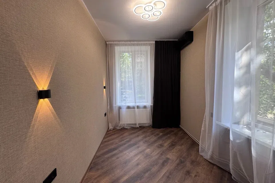 Продаётся 3-комнатная квартира, 60 м²