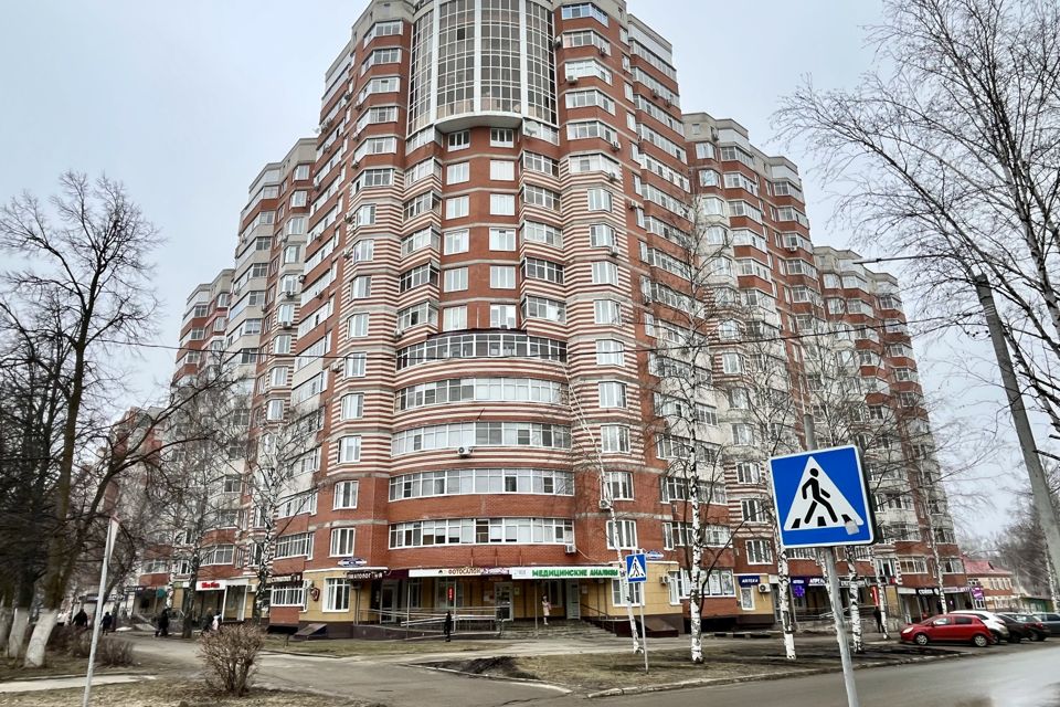 Продаётся 2-комнатная квартира, 76.1 м²