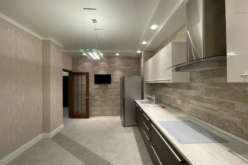 Продаётся 3-комнатная квартира, 125.4 м²