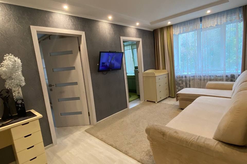 Продаётся 3-комнатная квартира, 60 м²
