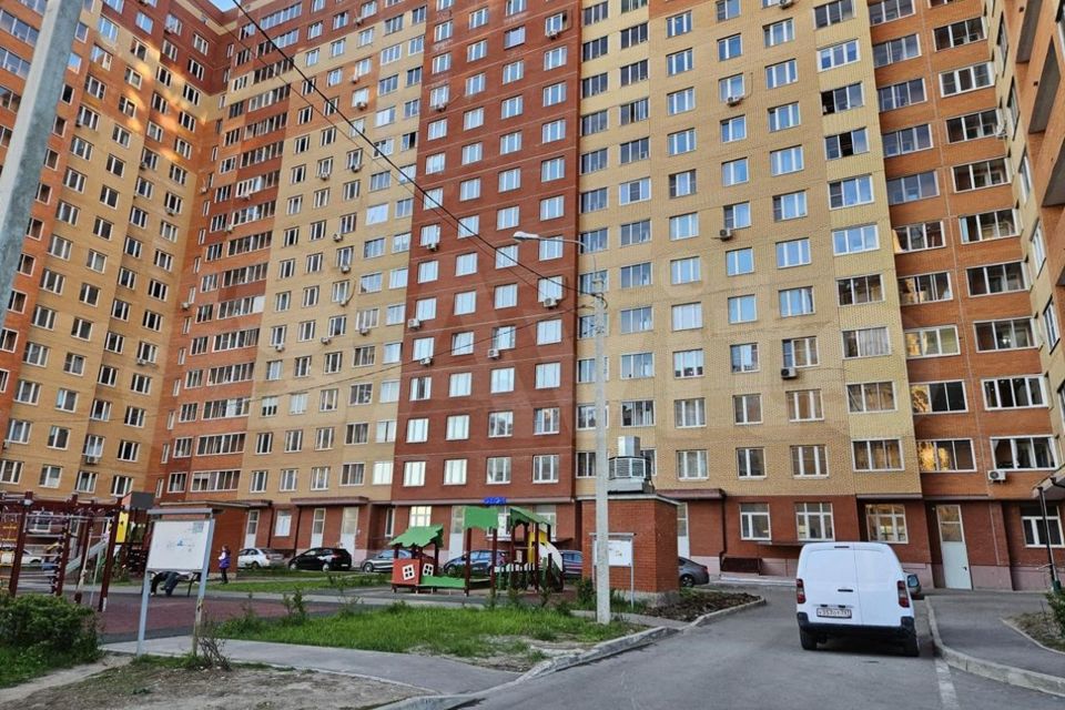 Продаётся 2-комнатная квартира, 74.2 м²