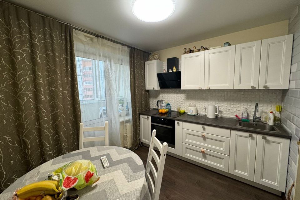 Продаётся 1-комнатная квартира, 40.4 м²