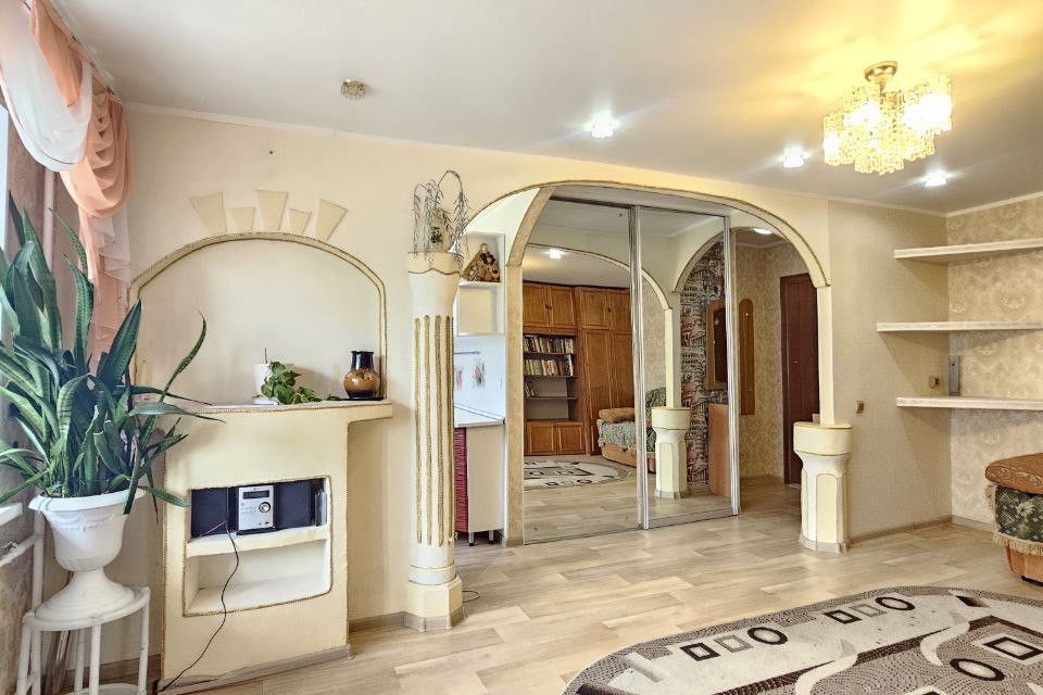 Продаётся 2-комнатная квартира, 42.2 м²