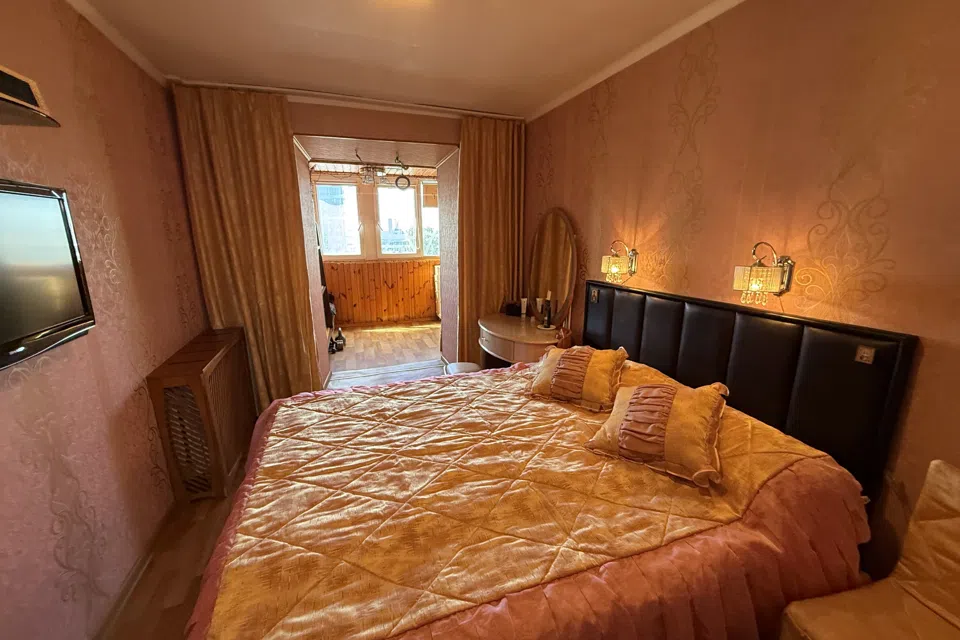 Продаётся 3-комнатная квартира, 70 м²