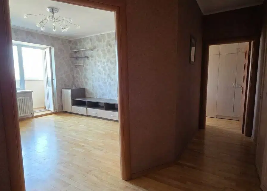 Продаётся 2-комнатная квартира, 60.7 м²