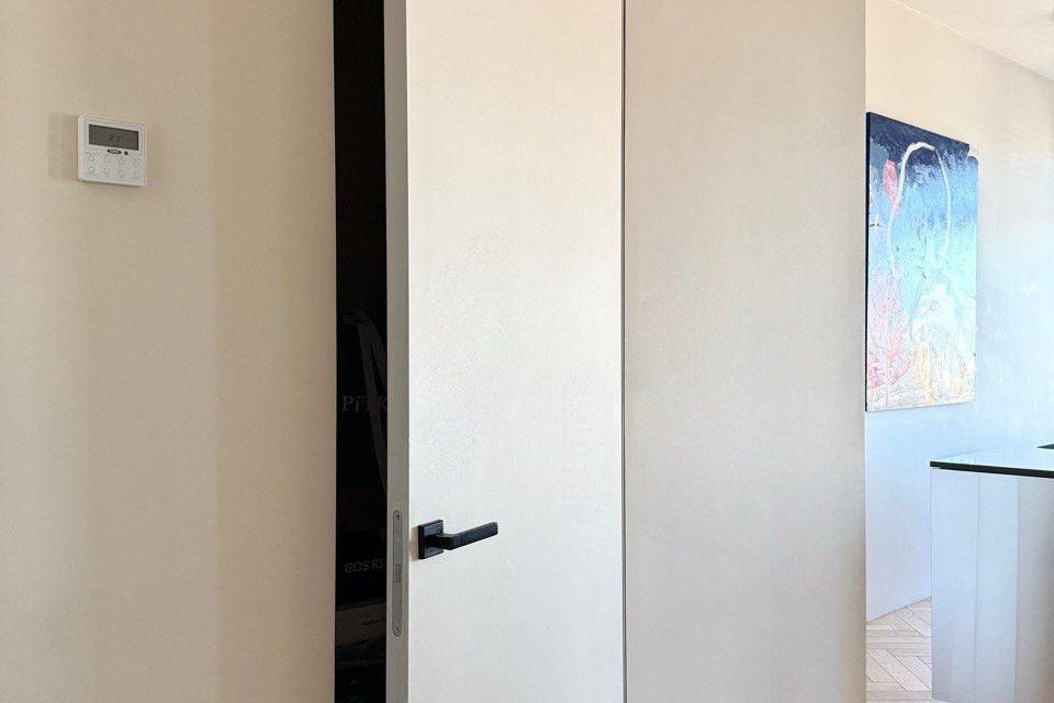 Продаётся 1-комнатная квартира, 61.7 м²
