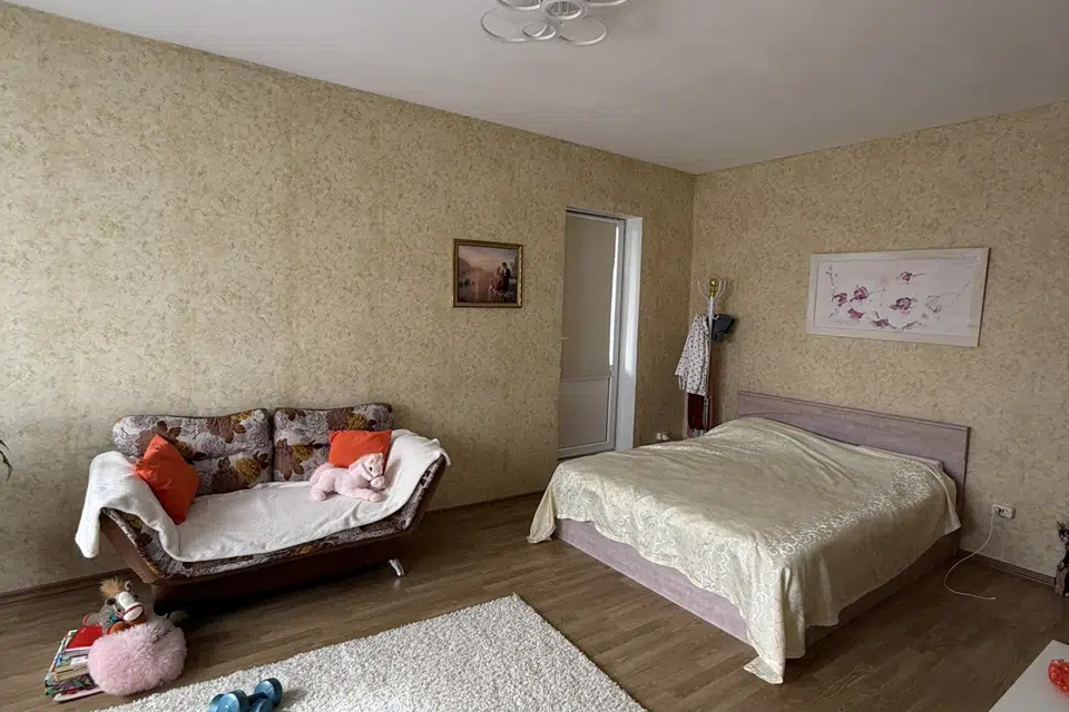 Продаётся 2-комнатная квартира, 69.5 м²