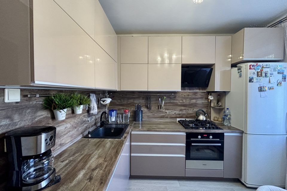 Продаётся 3-комнатная квартира, 65.6 м²