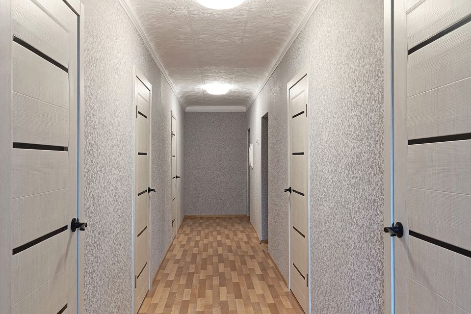 Продаётся 4-комнатная квартира, 93.4 м²