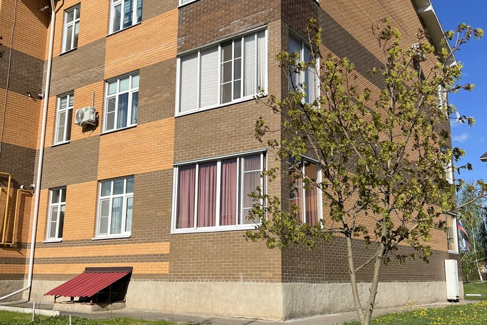 Продаётся 2-комнатная квартира, 60.9 м²