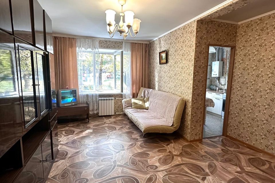 Продаётся 2-комнатная квартира, 42.1 м²