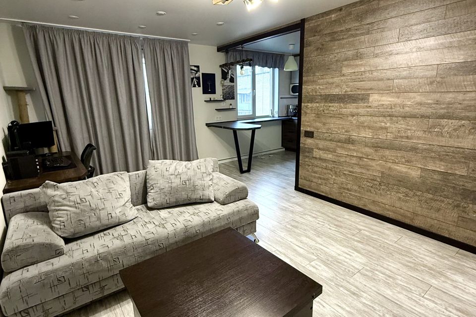 Продаётся 3-комнатная квартира, 58.8 м²