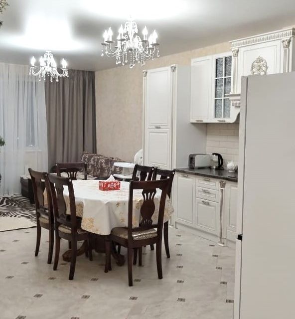 Продаётся 4-комнатная квартира, 90.1 м²