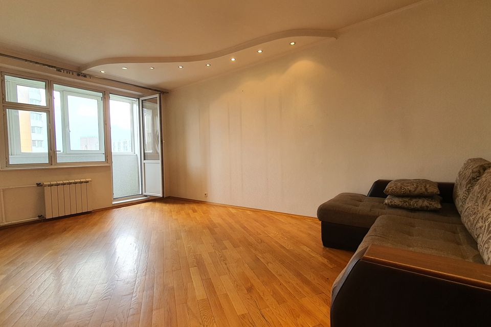 Продаётся 2-комнатная квартира, 60.8 м²