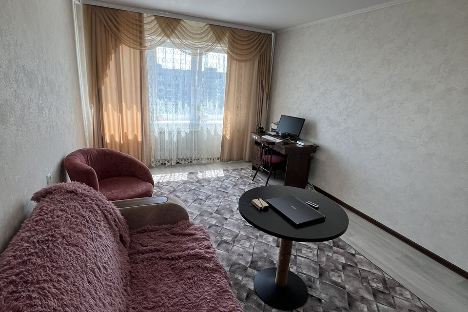 Продаётся 1-комнатная квартира, 40.6 м²