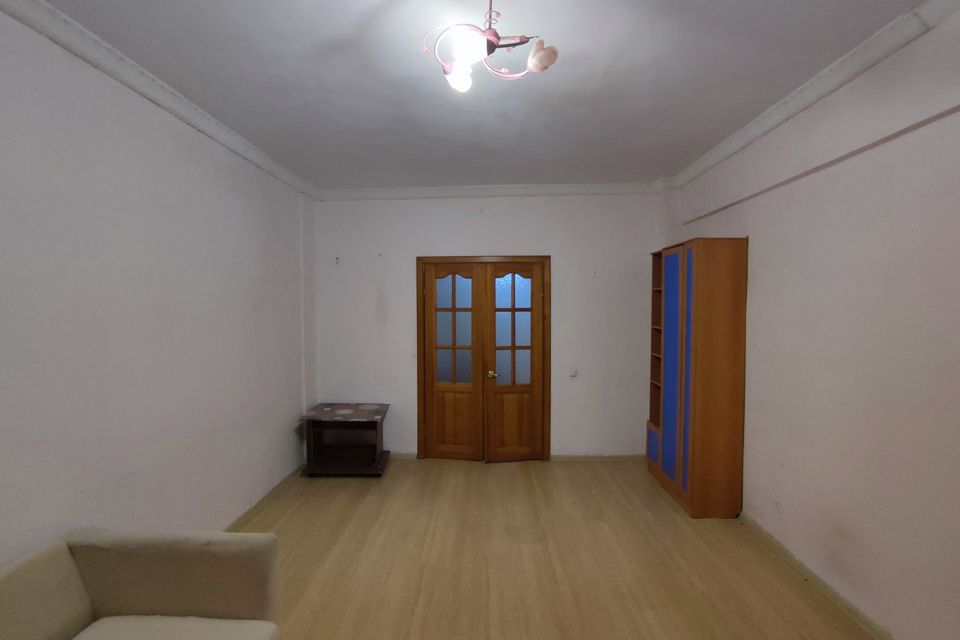 Продаётся 2-комнатная квартира, 57.5 м²
