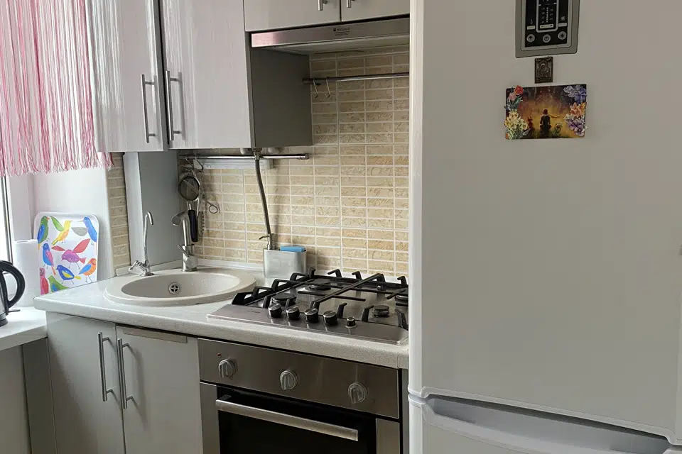 Продаётся 3-комнатная квартира, 56.9 м²