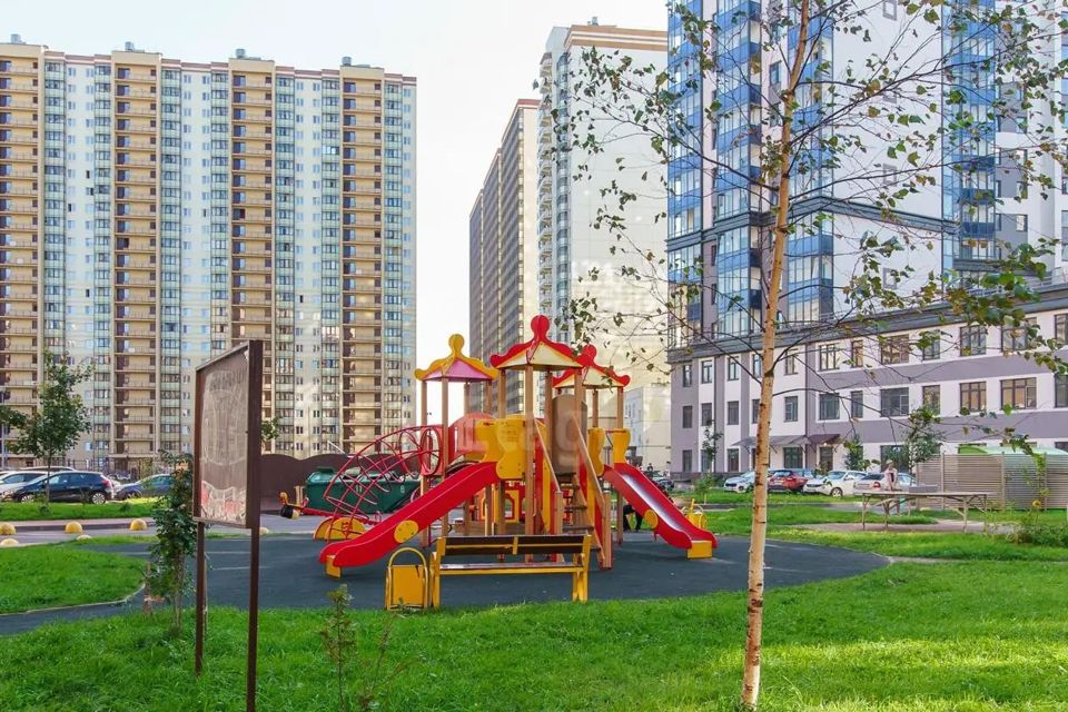 Продаётся 1-комнатная квартира, 41.9 м²