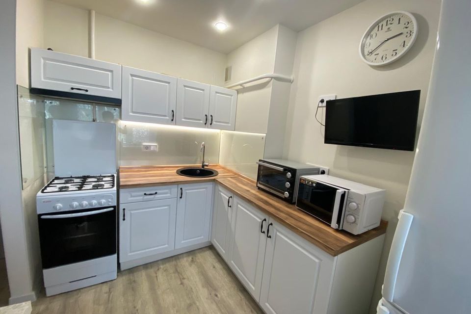 Продаётся 3-комнатная квартира, 63.5 м²