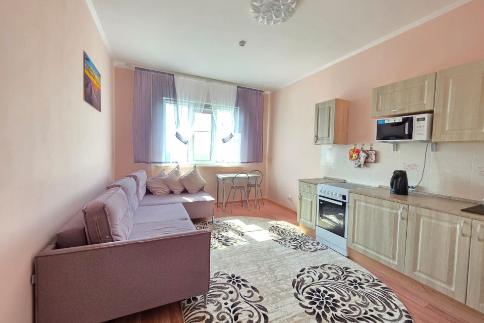 Продаётся 1-комнатная квартира, 43.2 м²
