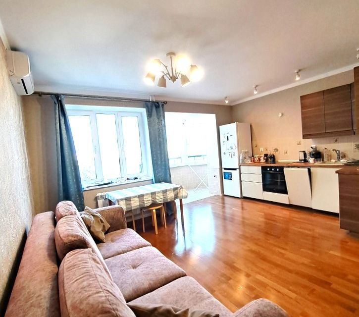 Продаётся 2-комнатная квартира, 52 м²