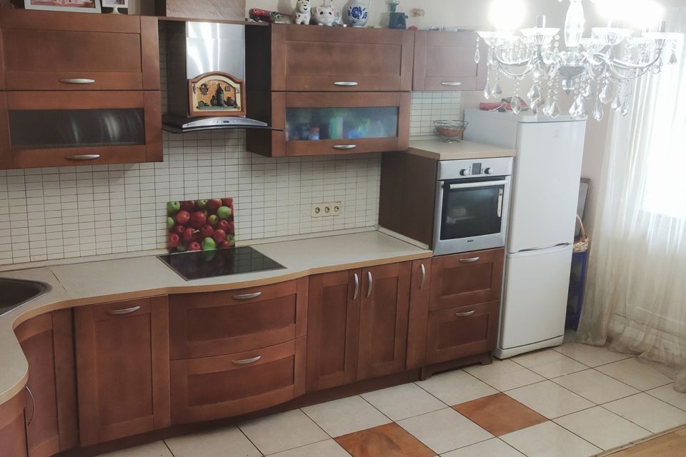 Продаётся 2-комнатная квартира, 66.7 м²