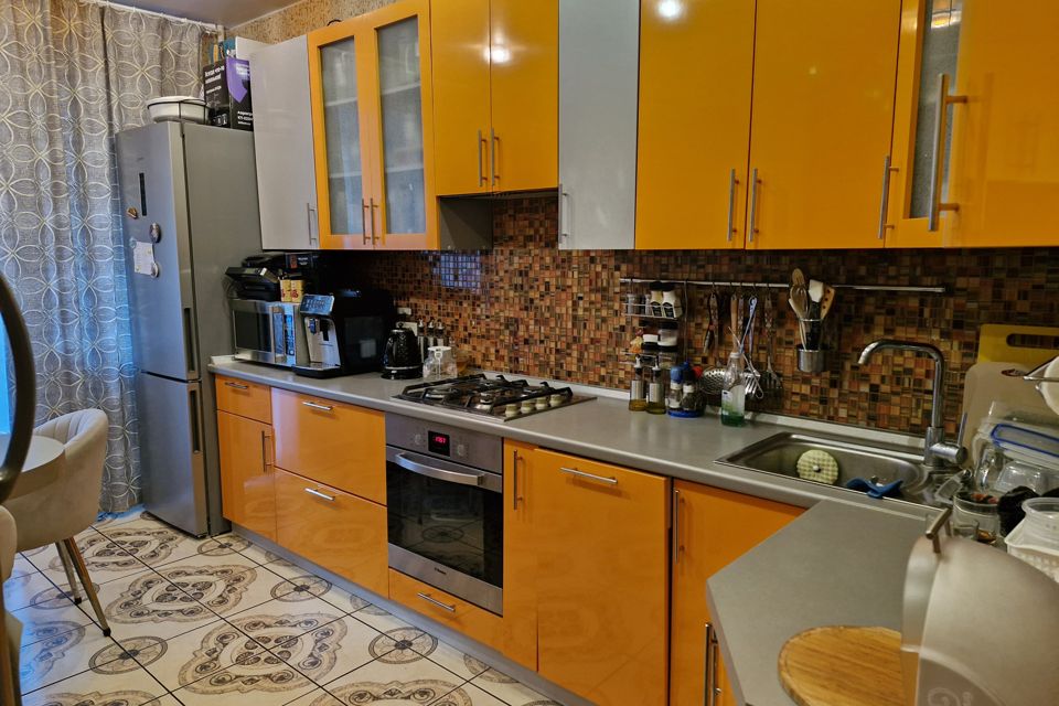 Продаётся 2-комнатная квартира, 64 м²