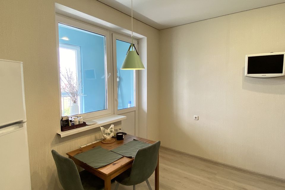 Продаётся 1-комнатная квартира, 41.8 м²