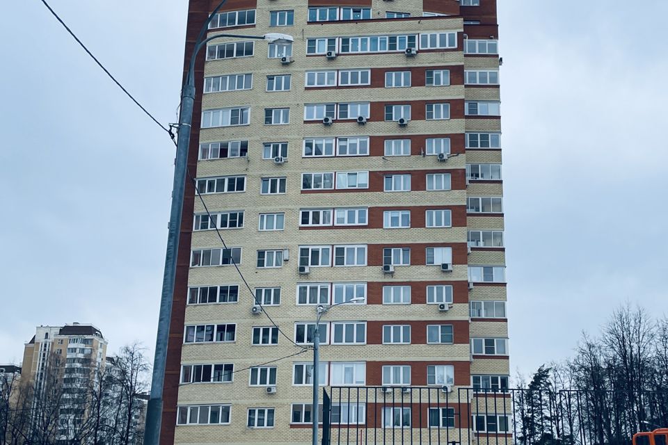 Продаётся 2-комнатная квартира, 60.3 м²