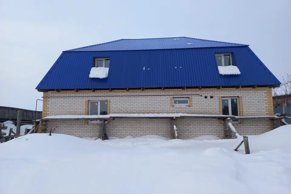 Продаётся 2-этажный дом, 200 м²