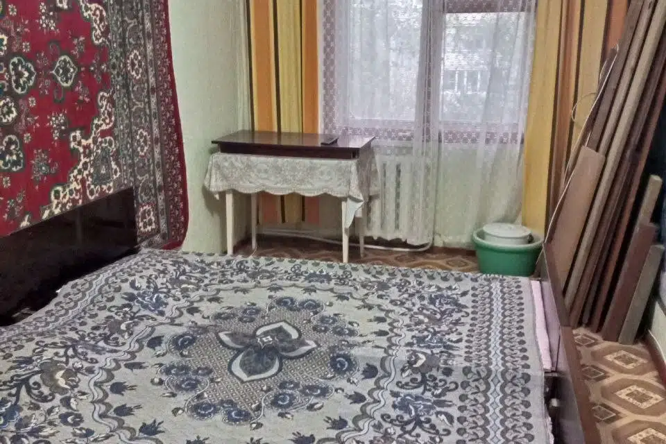 Продаётся 4-комнатная квартира, 65 м²