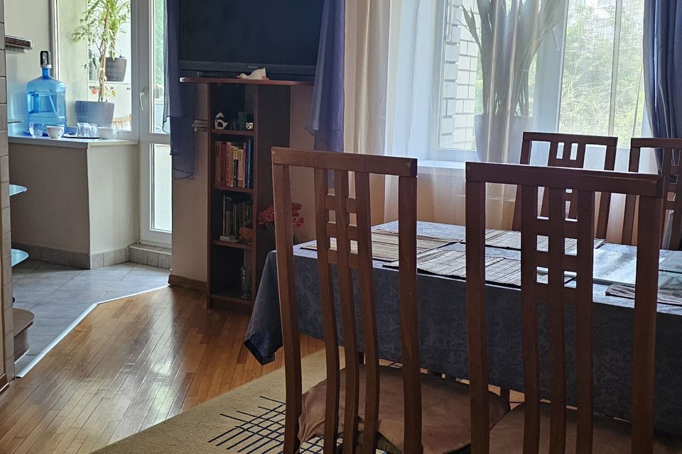 Продаётся 3-комнатная квартира, 87.1 м²