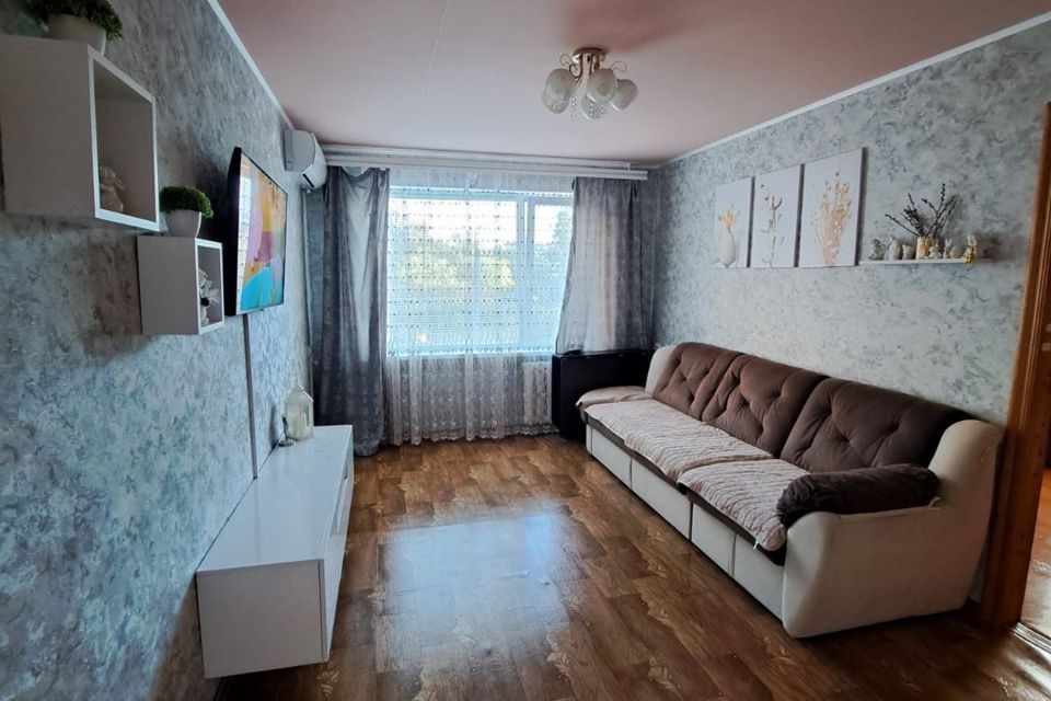 Продаётся 3-комнатная квартира, 51.5 м²