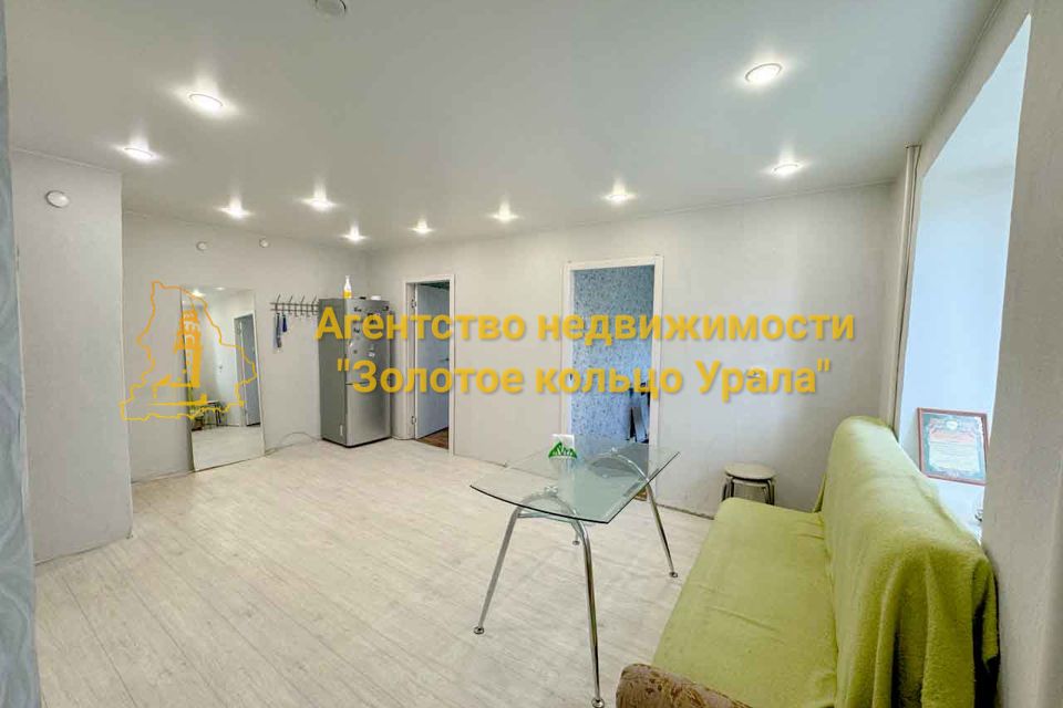 Продаётся 3-комнатная квартира, 49.1 м²