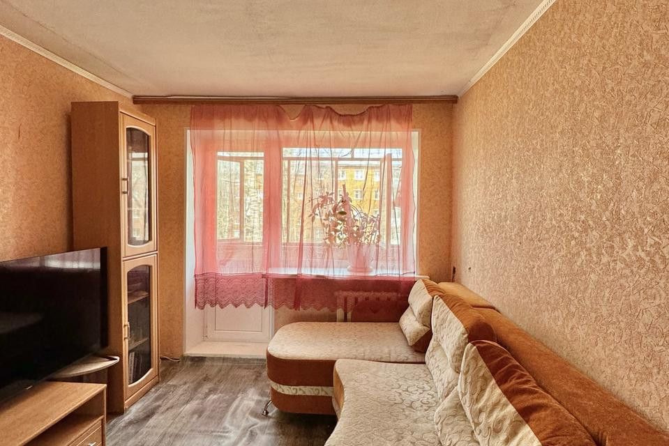 Продаётся 3-комнатная квартира, 55.6 м²