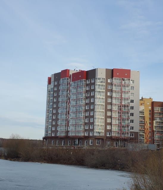 Продаётся 3-комнатная квартира, 104 м²