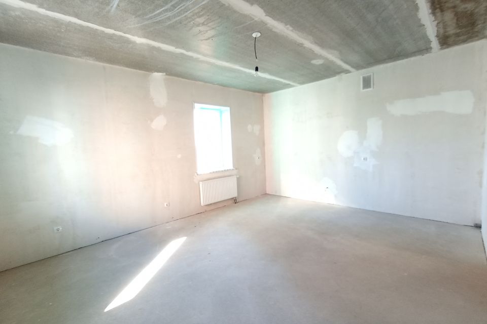 Продаётся 2-комнатная квартира, 58.2 м²