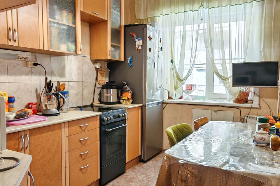 Продаётся 3-комнатная квартира, 57 м²