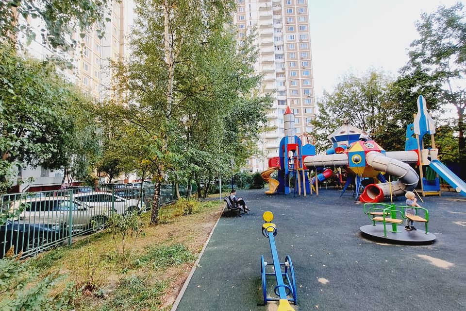 Продаётся 1-комнатная квартира, 38 м²