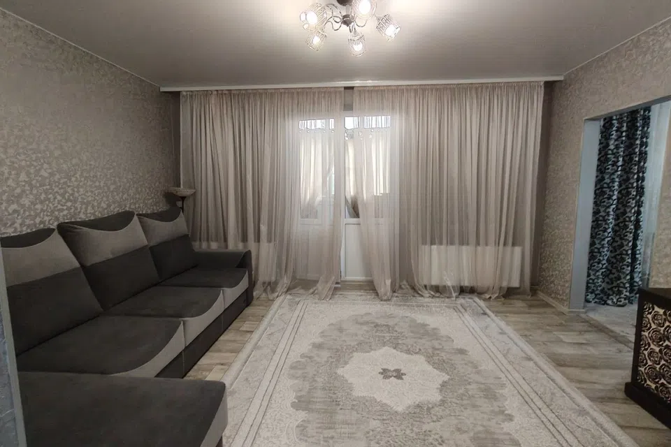 Продаётся 3-комнатная квартира, 62.7 м²