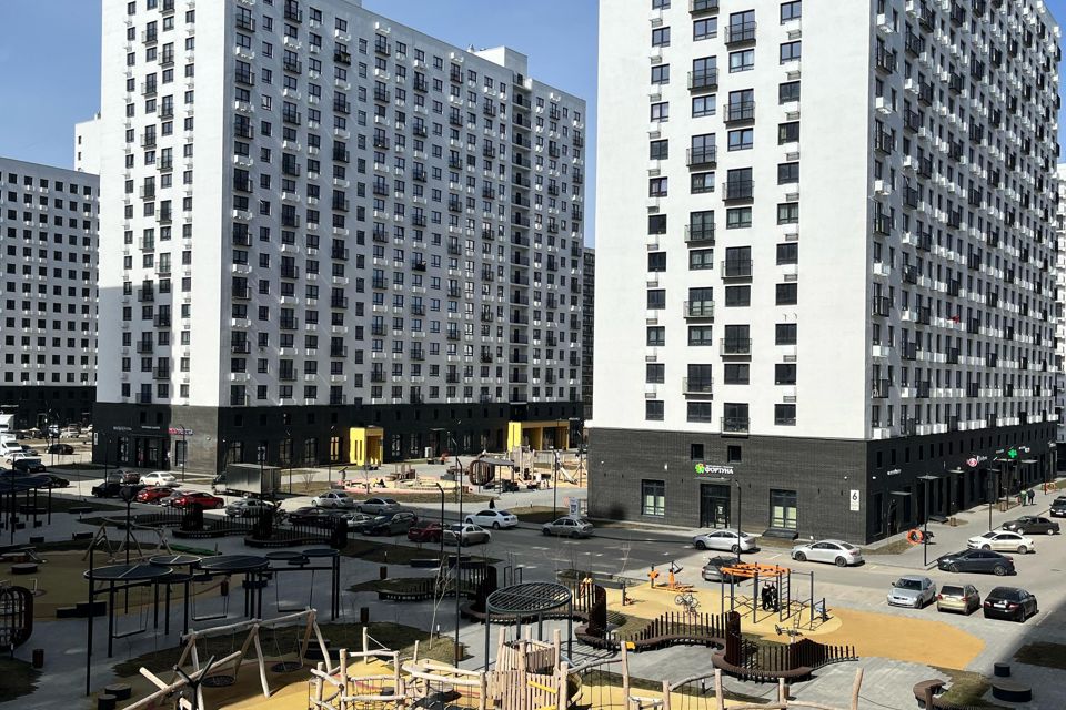 Продаётся 1-комнатная квартира, 59.5 м²