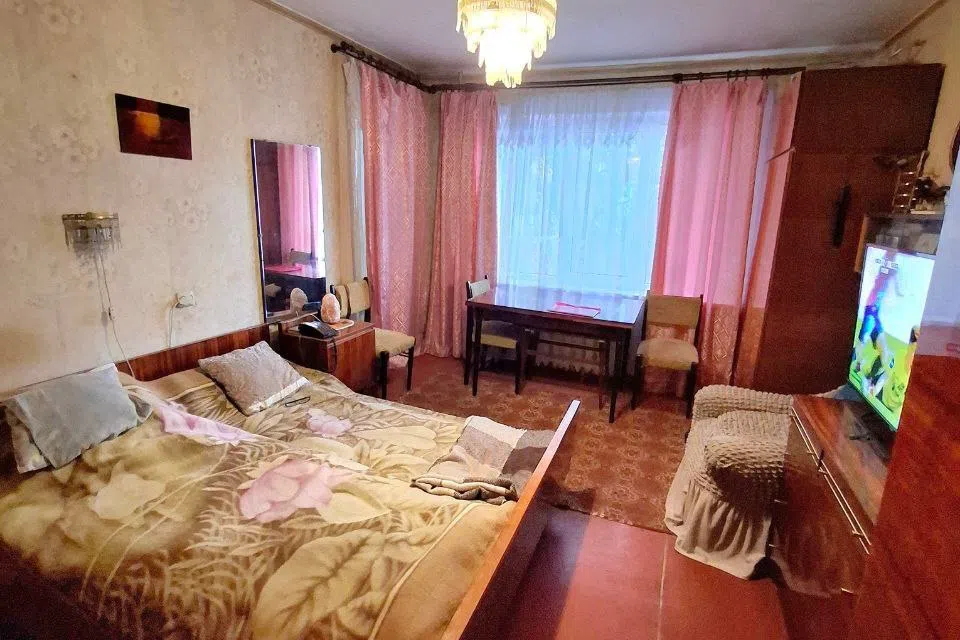 Продаётся 4-комнатная квартира, 93.4 м²