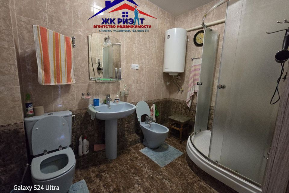 Продаётся 2-этажный дом, 268 м²