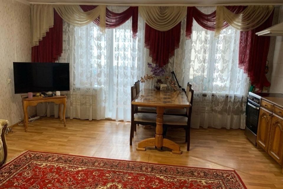 Продаётся 3-комнатная квартира, 83.2 м²