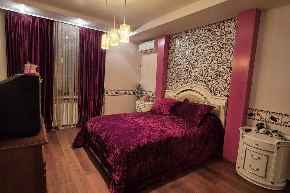 Продаётся 5-комнатная квартира, 197 м²