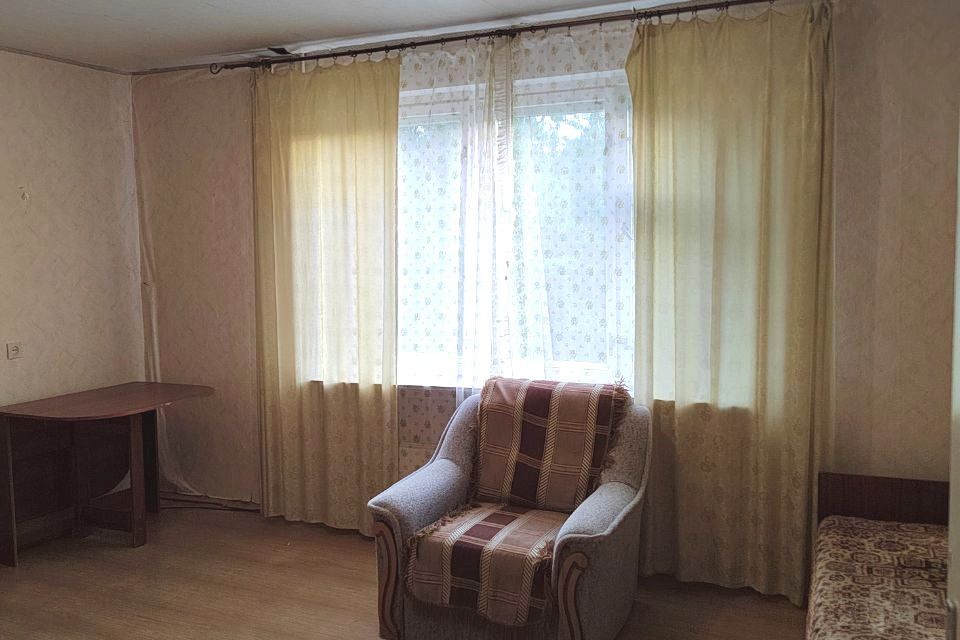 Продаётся 1-комнатная квартира, 43.8 м²