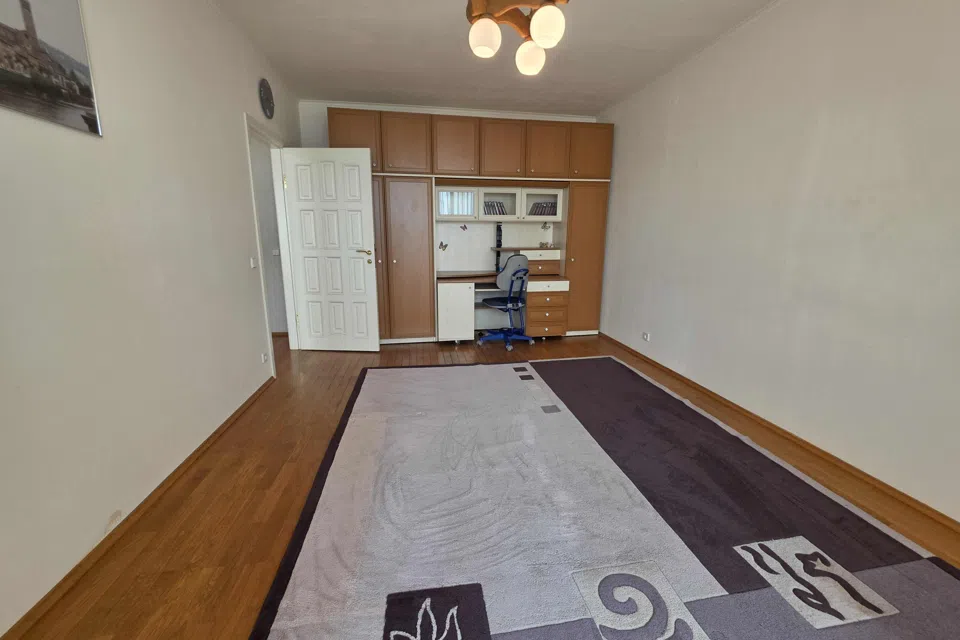Продаётся 2-комнатная квартира, 54 м²