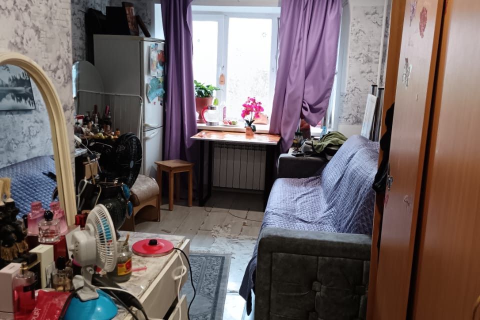 Продаётся комната в 1-комн. квартире, 18 м²